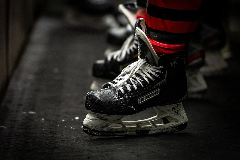 Dealing With Injuries During Hockey Season